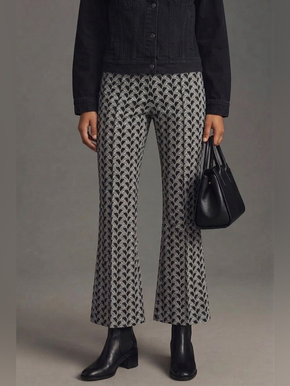 MAEVE Women's 'The Margot' Kick Flare Cropped Pant - Black/ White, Medium